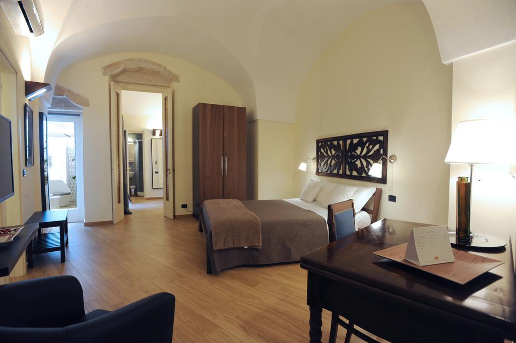 Negramaro Suite B&B Lecce Cameră foto